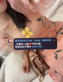 台南熟女   位：3300  資料：美琪 158.45.E.36歲服務：火辣熟女、迷人誘惑、共浴、愛