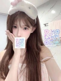 國籍：Japan🇯🇵 香菜 （シドニー） 彼女の体型は非常に細くて細いですが、彼女の体全